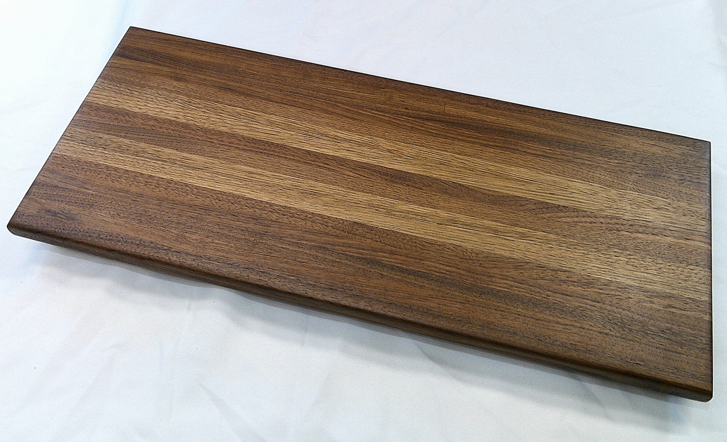 Walnut board - rounded Edges